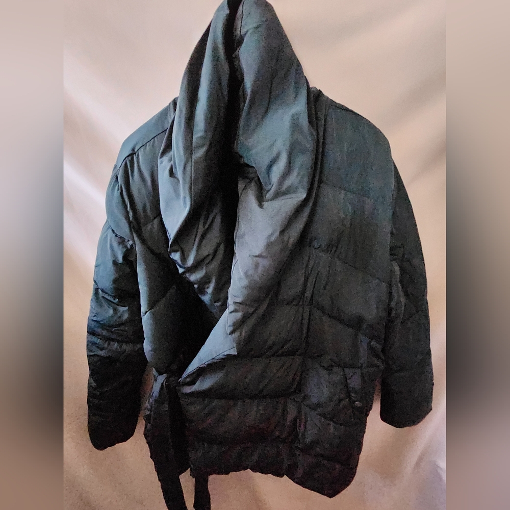Universal Standard Puffy Coat. Size Small